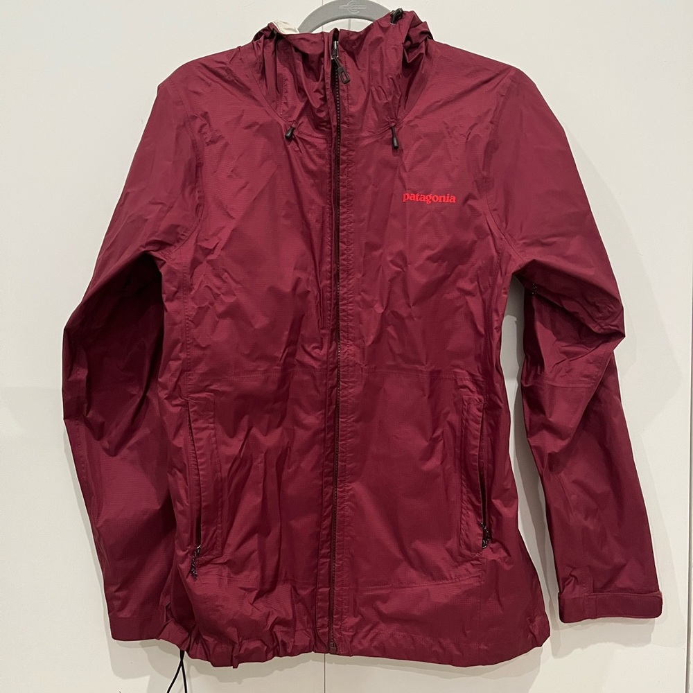 Patagonia windbreaker